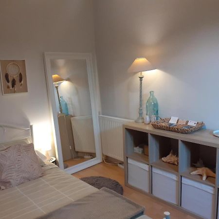 Au Bosquet, Chambre Et Salle De Bains Avec Petit Dejeuner A 600 M Du Centre Dans Un Cadre Calme Et Verdoyant Salies-de-Béarn Exteriör bild