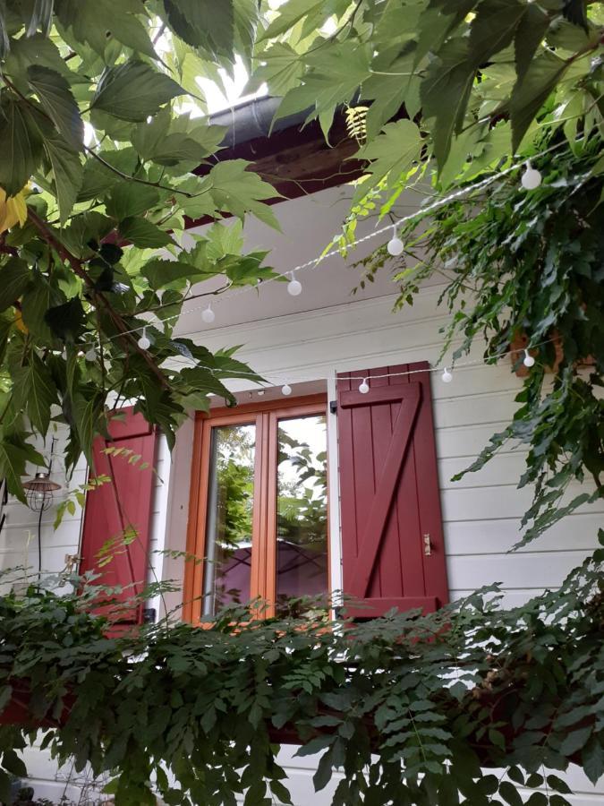 Au Bosquet, Chambre Et Salle De Bains Avec Petit Dejeuner A 600 M Du Centre Dans Un Cadre Calme Et Verdoyant Salies-de-Béarn Exteriör bild